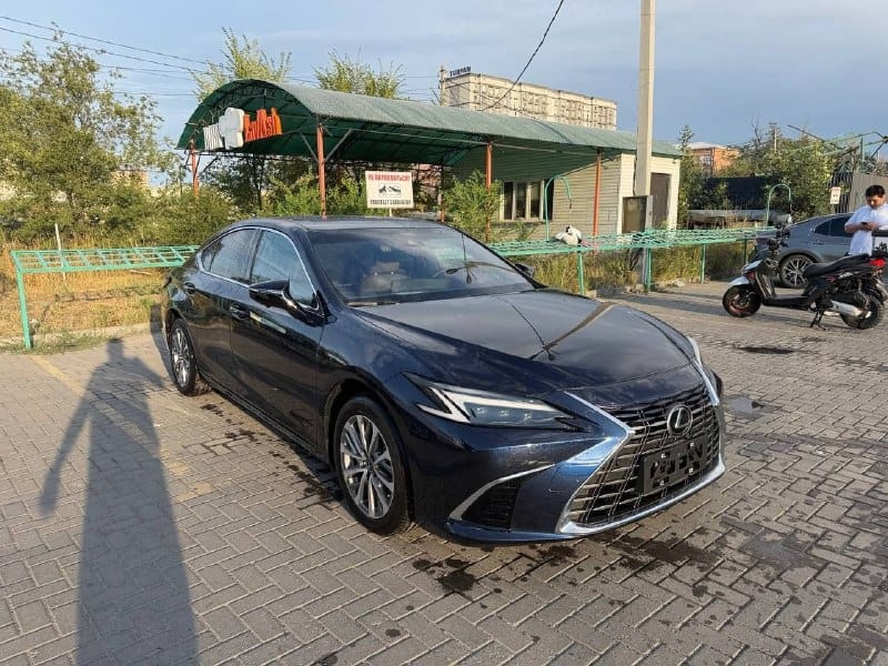 Lexus ES 200 2.0